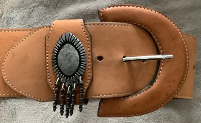 Cinto de couro vintage San Marcos cintura larga cincher cravejado steampunk vitoriano - Imagem 1 de 4