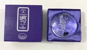 Pisapapeles vintage de cristal de Edimburgo de vidrio grabado Escocia en caja - Imagen 1 de 14