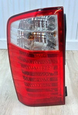 Luz trasera izquierda del lado del conductor Kia Sedona 2006-2010 "bonita" "bonus" OEM Foto 1 de 4
