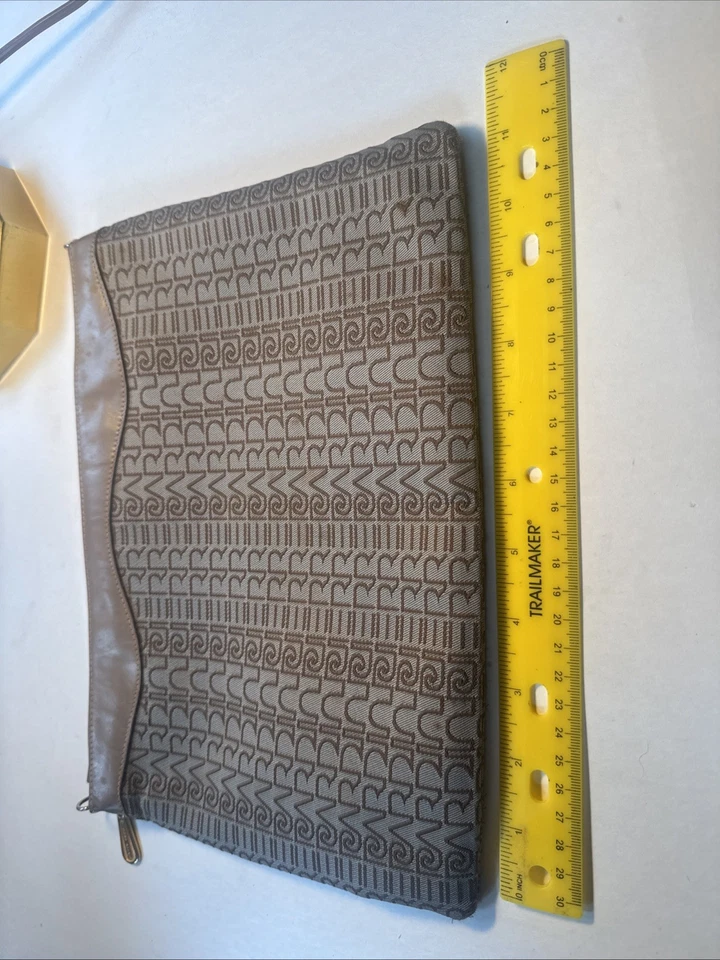 Bolso sin asas Pierre Cardin vintage con logotipo beige de lona y cuero con detalles dorados Foto 1 de 4