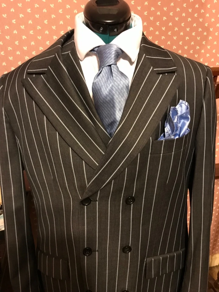 Chaqueta y chaleco de doble botonadura 3 piezas hecho en Italia 42 38X32 gris rayas Tiglio Foto 1 de 4