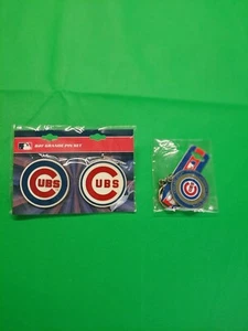 Chicago Cubs MLB Jumbo Grande 2" Lapel Pin Set of 2 + Keychain New - Picture 1 of 6