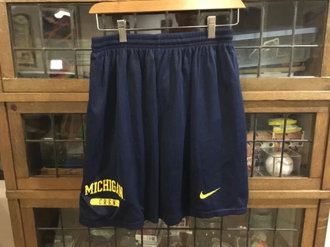 VTG 90’s Michigan Wolverines Rowing Crew NIKE Nylon Navy Mesh Shorts SZ M - Cool Cover
