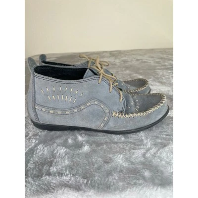 Minnetonka Womens Moccasins Sz 8 Blue Suede Booties Lace Up Boho Hippie Unique  - Image 1 of 4