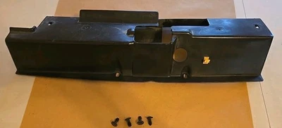 2002-2006 Ford E150,E250 Radiator Core Support Air Deflector  Black OEM - Изображение 1 из 4