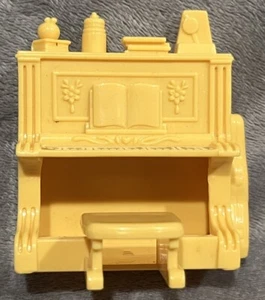 Fisher Price Sweet Streets Casa delle Bambole Panca Pianoforte Giallo per Scuola Famiglia Amante - Foto 1 di 8