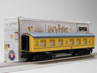 LIONEL HOGWARTS EXPRESS HUFFLEPUFF HOUSE ADD-ON COACH CAR 2123140 - 2327240 NEW - Image 1 of 4