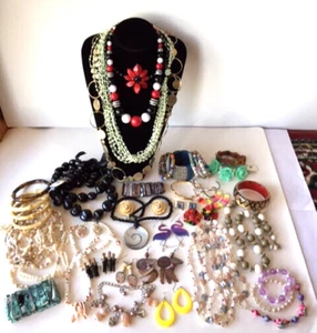 3 lbs All Good Vintage to Now Abalone Faux Pearl Summer Beach Mixed Jewelry lot - Picture 1 of 8