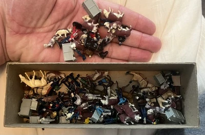 LOTE ANTIGO Escala HO Figuras Pintadas à Mão Pessoas Trabalhadores Animais Equipamento Fazenda 100 + - Imagem 1 de 4