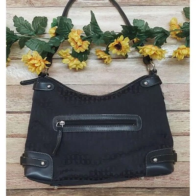 Bolsa de ombro Gianni Bini preta baguete estampa assinatura couro acento - Imagem 1 de 4