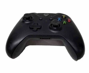 OEM Microsoft Xbox One Wireless Controller Model 1537 - (Does Not Power On) - Picture 1 of 2