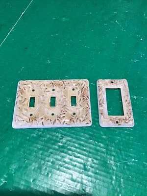 Lot of 2 Vintage Light Switch Cover GFI & 3-Gang Toggle Vine Ceramic Embossed Foto 1 de 4