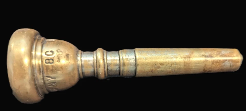 Boquilla trompeta vintage años 60 Bach Mt Vernon 8C 3-7/16"L latón plata metal Foto 1 de 4