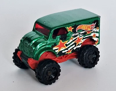 Auténtico Mattel Hot Wheels Stunt Team V5316 modelo diecast camión de carreras juguete 2012 Foto 1 de 4