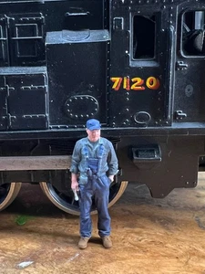 Model Railway Figure mechanic 3D Printed Hand Painted Train Worker in cap  Oo/Ho - Picture 1 of 9