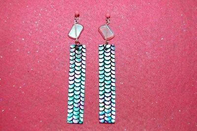 Длинные кожаные серьги-бар с принтом русалки — хрустальные бусины — крючки из стерлингового серебра 925 пробы - Изображение 1 из 4