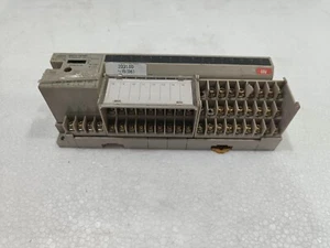 OMRON SRT2-ID16T TRANSISTOR REMOTE TERMINAL BLOCKS PLC MODULE - Picture 1 of 4