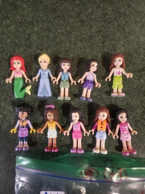 Lego Friends Minifigs Lot of 10 Minifigures assorted #113 - Image 1 of 3