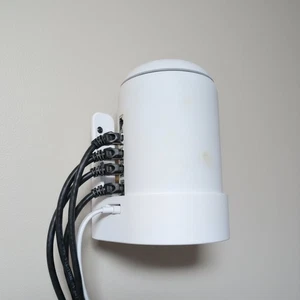 Montaje en pared para UniFi Dream Router (UDR) o UniFi Dream Machine (UDM) - Imagen 1 de 2
