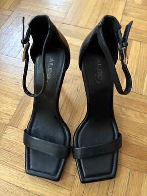 Almohada Aldo Walk Tacones Flexibles Talla 7 Puntera Cuadrada Punta Abierta Tacón Alto Foto 1 de 4