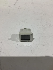 SMC 1SE20A-V Digital Pressure Switch USED - Picture 1 of 3