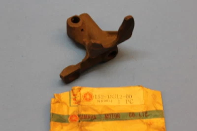 NOS YAMAHA DS6 TD1 TD2 YDS2 YDS3 YM1 SHIFT 2 FORK PART# 152-18312-00-00 - Image 1 of 4