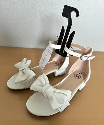 Wonder Nation Kids Girls Size 13 Low Heels Ankle Strap Bow Dress Shoes - Image 1 of 4