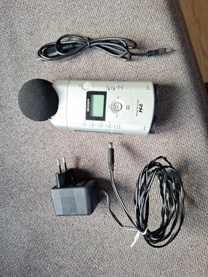 Zoom H4 Aufnahmegerät  Handy Audio Recorder  - Bild 1 von 4