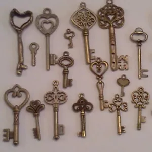 24 piezas Dijes de Llave Retro Aleación de Bronce Antiguo Surtido de Llaves Colgantes Hallazgos de Joyería - Imagen 1 de 4