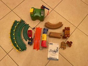 GeoTrax Timbertown Railway 2da versión juego completo R6358 - Imagen 1 de 12