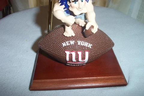 NEW YORK GIANTS NFL TEAM  DESK SET WITH CLOCK  - NEW IN BOX Cover
