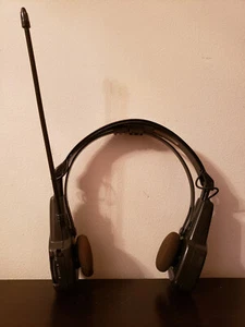 Used.  Vintage GPX AM/FM FOLDING BLACK RADIO HEADPHONES.  MODEL #AHP1100A - Picture 1 of 4