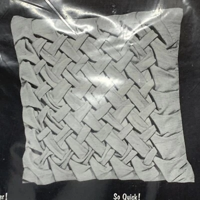 Kit de costura Bucilla vintage bordado travesseiro maravilhoso veludo vermelho quadrado novo - Imagem 1 de 4