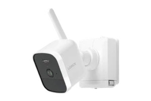 Lorex 4K Add-On Spotlight Outdoor Battery Security Camera, 2-Way Talk (M.Ref) - Picture 1 of 3