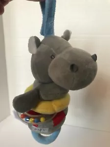 Carters Bebé Vibrador Peluche Hipopótamo Anillos Cuna Cochecito Chupete Peluche Tirar Juguete - Imagen 1 de 7