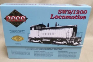 HO Proto 2000 SW9/1200 Locomotive No. 21140 N&W #3375 - Picture 1 of 3