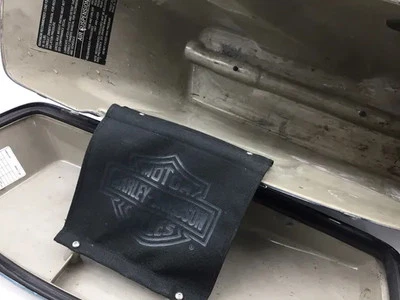 Saddlebags 2000 Harley-Davidson Electra Glide Classic EFI FLHTCI 3244 x - Image 1 of 4