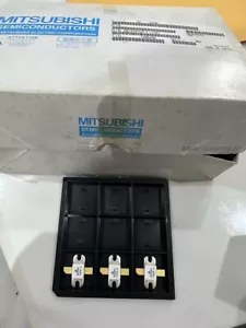 Lotto 2 pezzi RD70HVF1 RF TRANSISTOR MITSUBISHI RD70HV F1 nuovo originale. - Foto 1 di 1