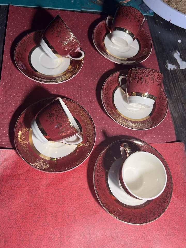 Juego de 5 tazas y platillos Demitasse vintage Salem Co.Aristocrat 28 quilates borgoña/oro Foto 1 de 4
