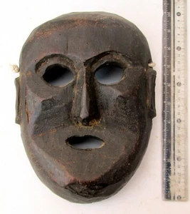 BEAUTIFULLY CARVED 19th.c Tharu Bodhi Tree Wood Shaman Exorcism Mask - Picture 1 of 2