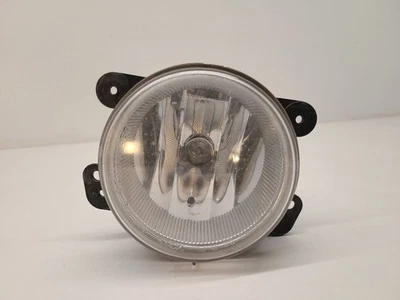 10-20 JOURNEY RH Luz antiniebla parachoques montado 05182026AA Foto 1 de 4