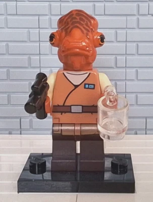 LEGO Star Wars 75140 Admiral Ackbar Minifigure! CRACKED LEG! - Image 1 of 4