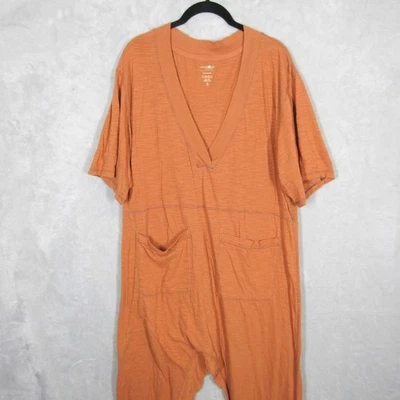 Mono mameluco para mujer Natural Life cuello en V manga corta bolsillo Foto 1 de 4