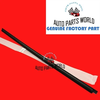 ПОДЛИННЫЙ TOYOTA 10-24 4RUNNER НАРУЖНАЯ ЗАДНЯЯ ДВЕРЬ СТЕКЛА ПОГОДНАЯ ПОЛОСКА 68292-35041 - Изображение 1 из 4