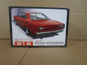 AMT/1363 1968 PLYMOUTH ROADRUNNER 2 IN 1 KIT FREE SHIP - Picture 1 of 1