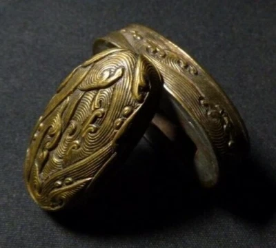 Fuchi Kashira Whitecaps Waves Fine Carving Japanese Sword Fitting Edo Antique - Image 1 of 4