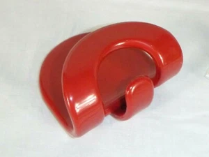 Gancho de pared de plástico rojo de mediados de siglo posmoderno Carlo Bartoli Italia - Imagen 1 de 8