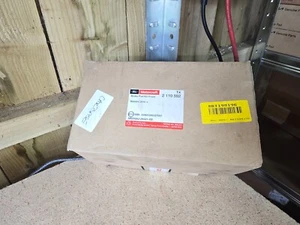 Ford Mondeo 2014 - On Front Brake Pad Set. Genuine 2110592 - Picture 1 of 2