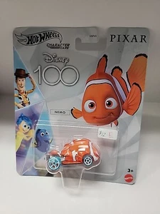 2023 Mattel Hot Wheels Character Cars Disney 100 Nemo Pixar Finding Nemo - Picture 1 of 2