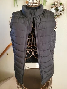 Lands' End Children's 10-11 Years Black Quilted Zip Vest. - Picture 1 of 4